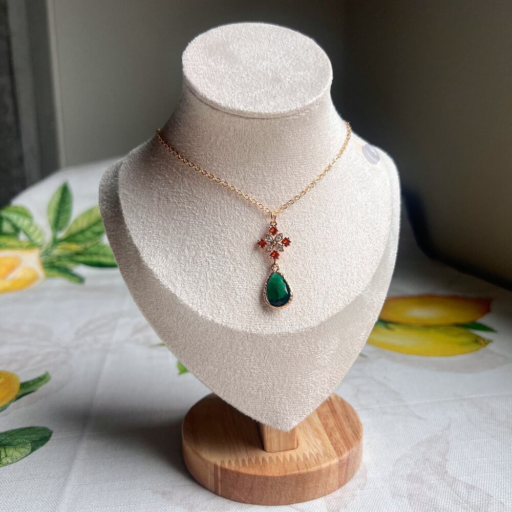 Maple Bourbon Emerald Crystal Glass Cross Shaped Boho Casual Romantic Necklace
